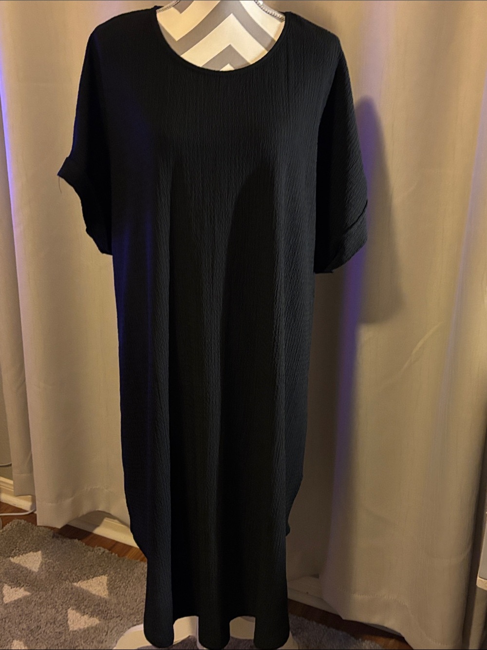 SHEIN Black Short Sleeve Round Neck Midi Dress - Picture 4 of 7